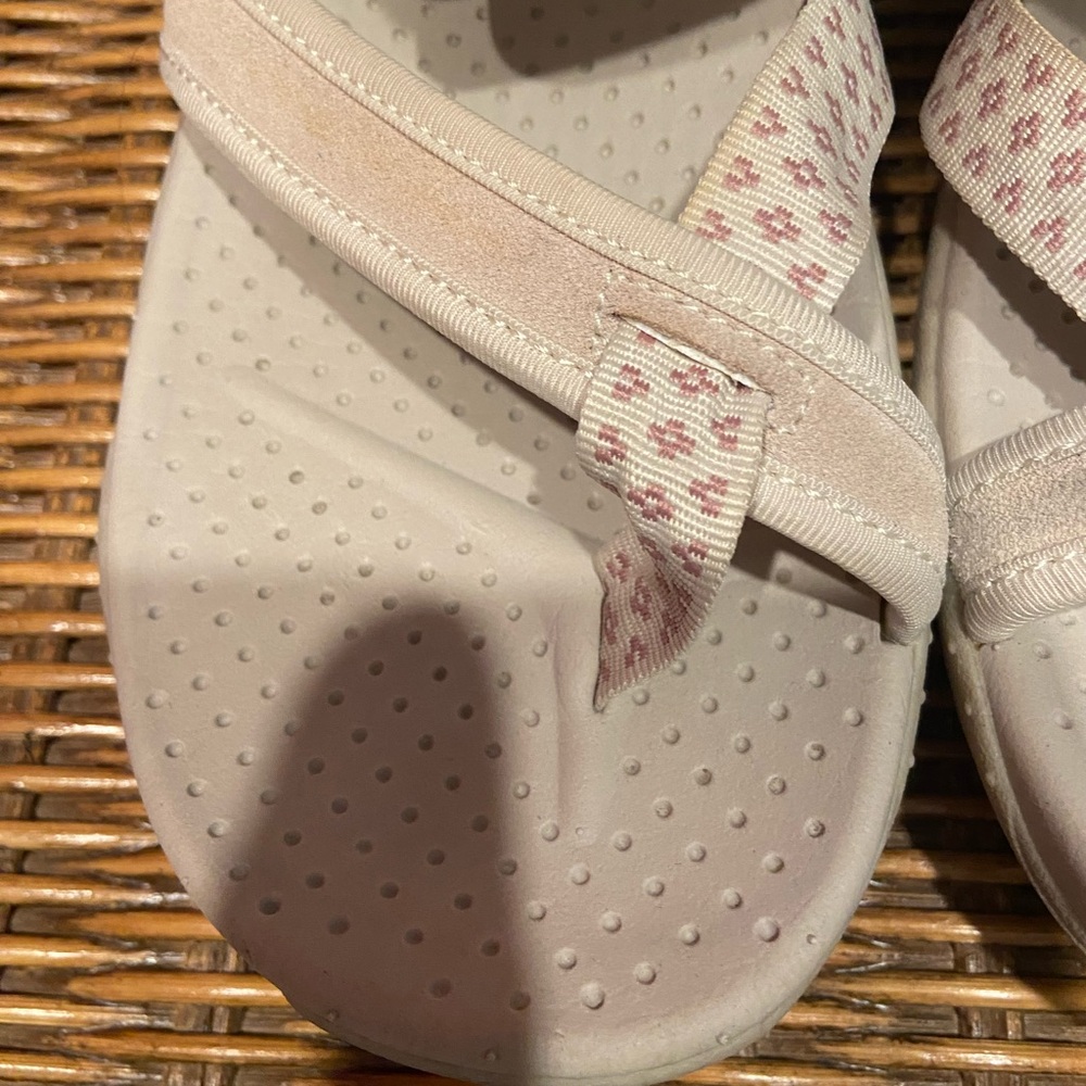 Skechers Women's Light Beige Sandals - Picture 7 of 8